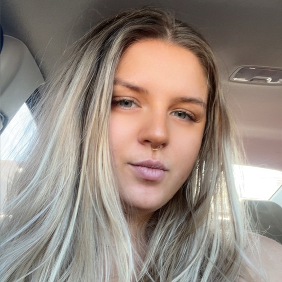 Meet your Posher, Rhiley - Picture 1 of 1